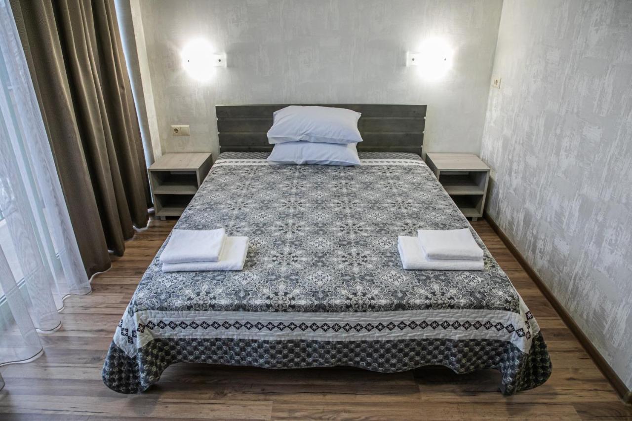 Alina Hotel & Hostel Užhorod Exteriér fotografie
