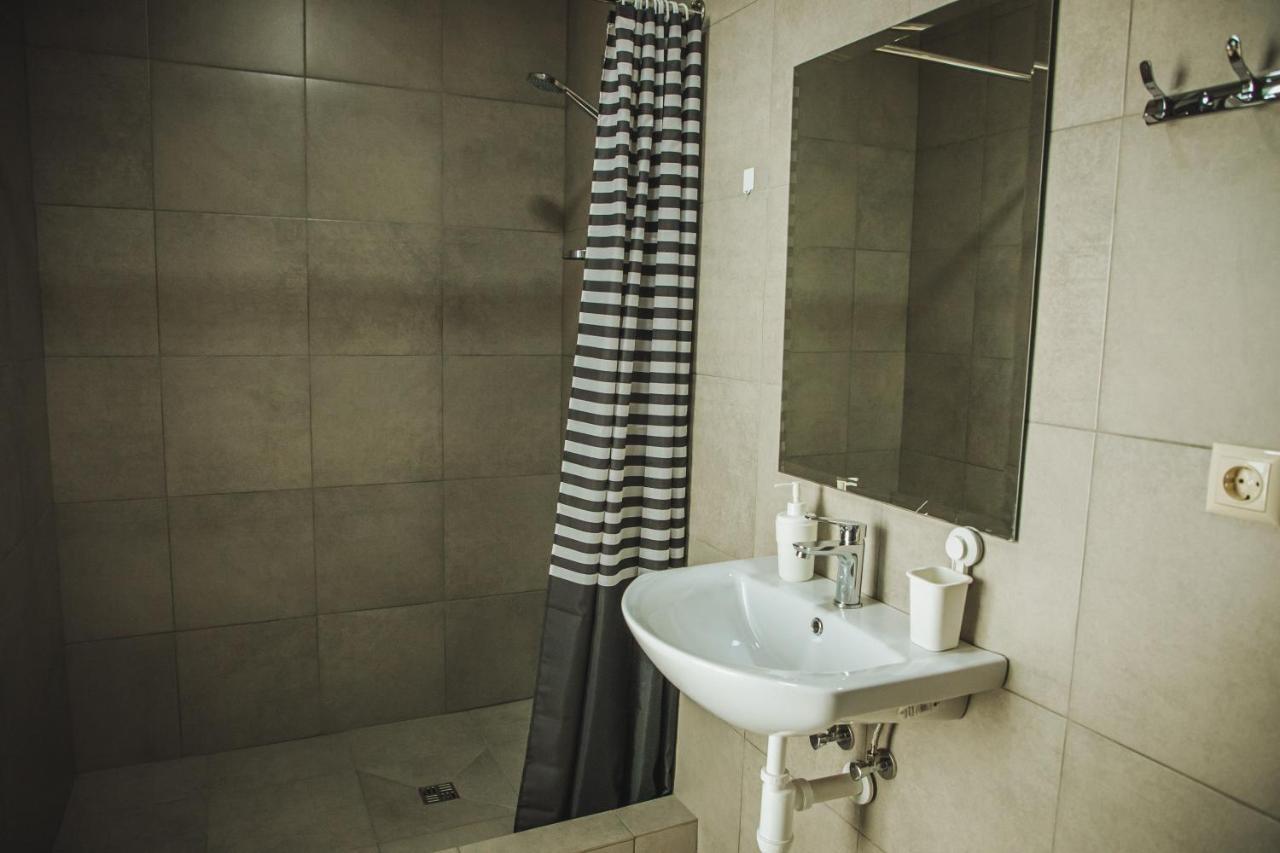 Alina Hotel & Hostel Užhorod Exteriér fotografie