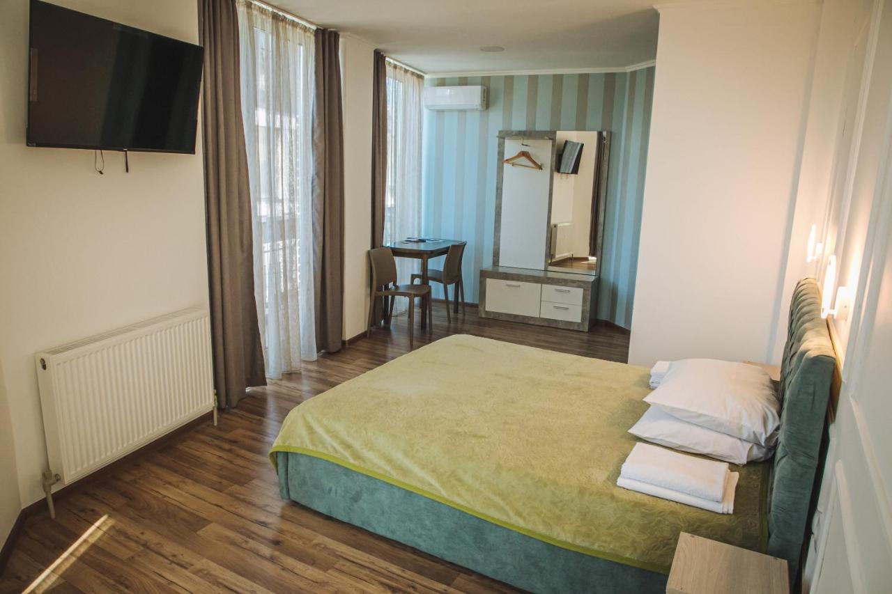 Alina Hotel & Hostel Užhorod Exteriér fotografie