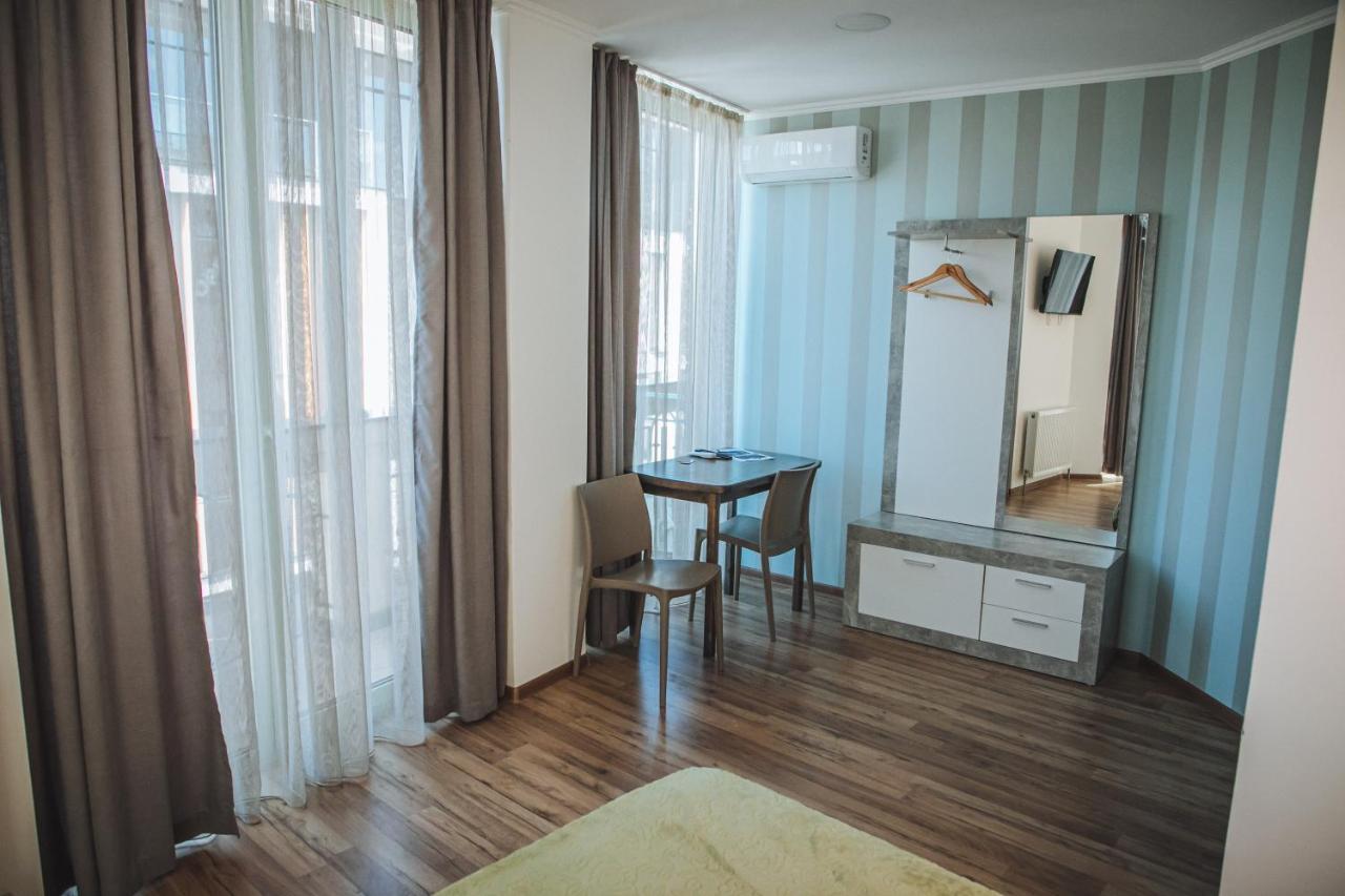 Alina Hotel & Hostel Užhorod Exteriér fotografie