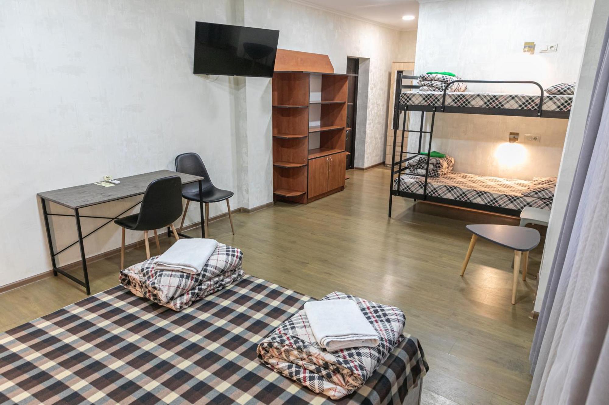 Alina Hotel & Hostel Užhorod Exteriér fotografie