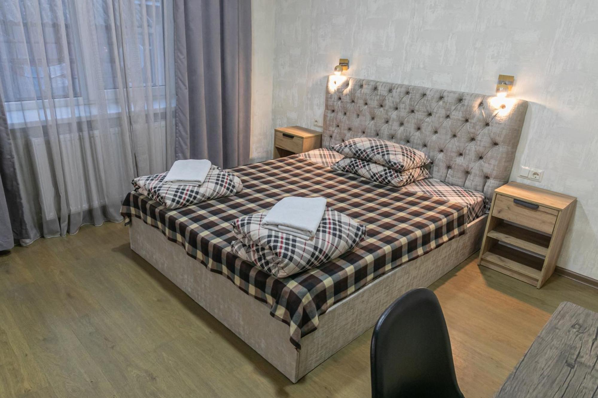 Alina Hotel & Hostel Užhorod Exteriér fotografie